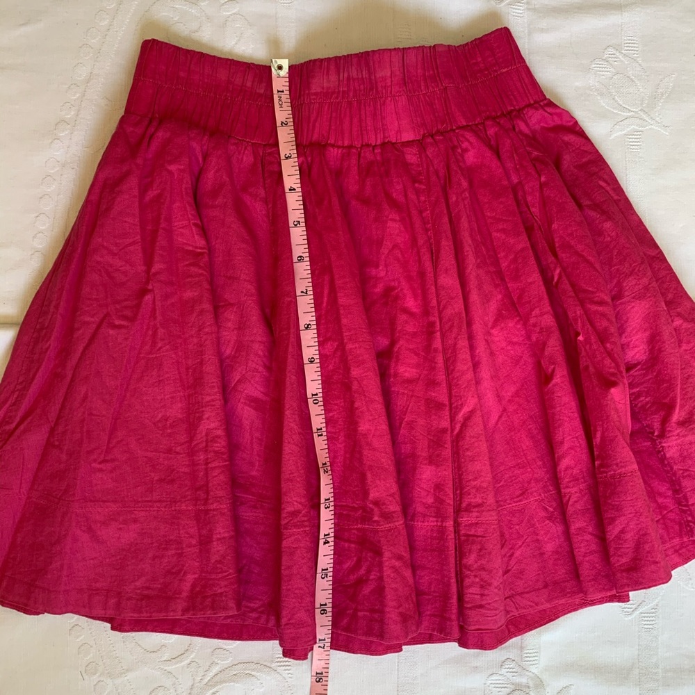 Lush short hot pink skirt